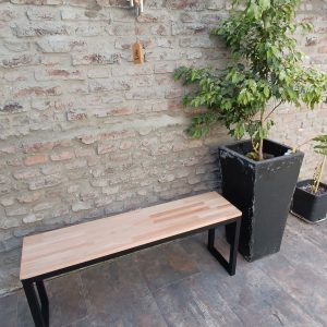 Banco de Hierro en tono Madera